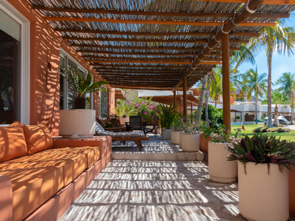 LaPazDreamRealEstate Beach Villa with Beach Club Near Restaurants